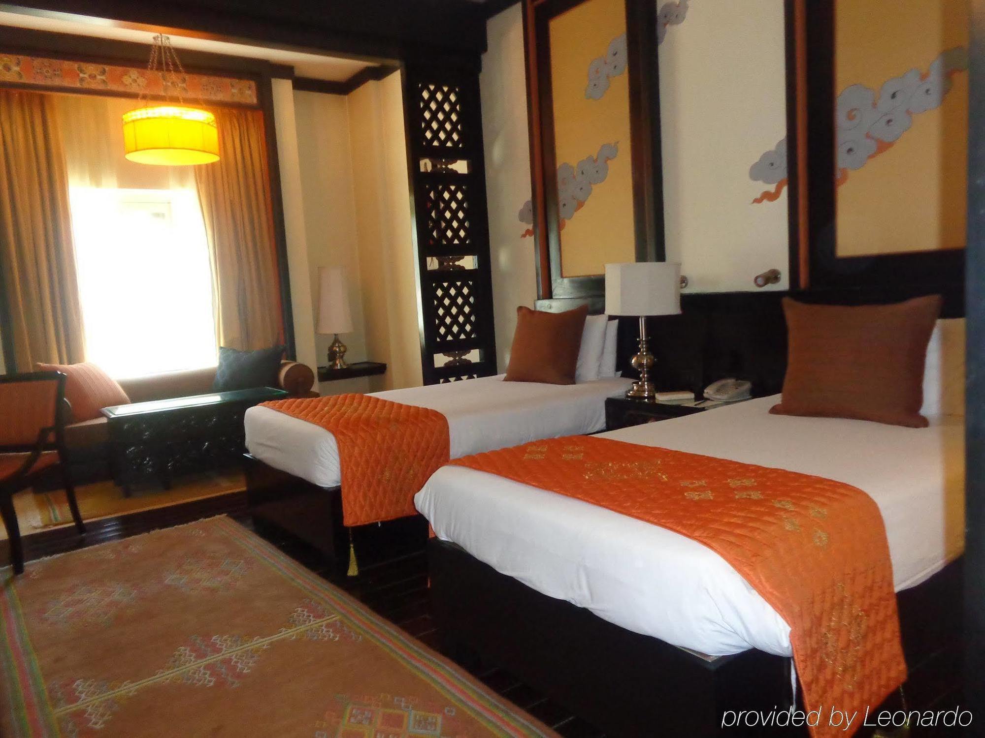 Pemako Hotel Тхимпху Екстериор снимка